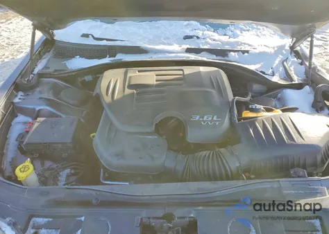 2015 Chrysler 300 S z USA, uszkodzony, nr VIN 2C3CCAGGXFH882977